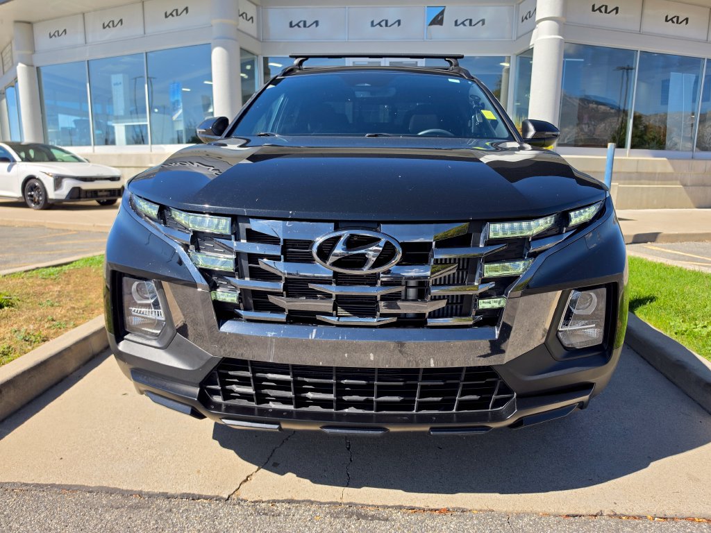 Used 2023 Hyundai Santa Cruz Night AWD/4WD image 2