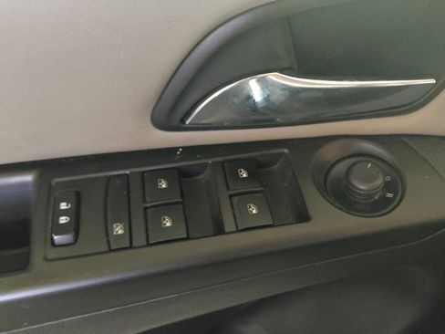 Used 2015 Chevrolet Cruze LS FWD image 27