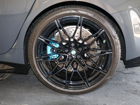Used 2023 BMW M3 Competition w/ M Carbon Exterior Package AWD/4WD image 39