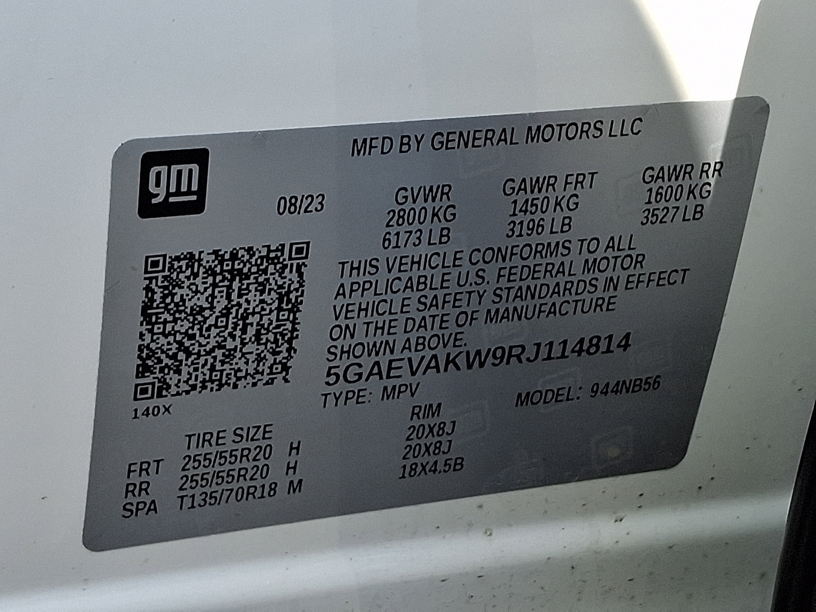 Used 2024 Buick Enclave Essence w/ Experience Buick Package AWD/4WD image 28