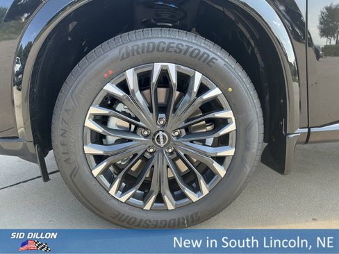 New 2025 Nissan Rogue Platinum w/ Tech Package image 11