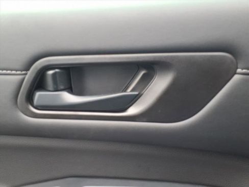 New 2025 Nissan Pathfinder SV image 16