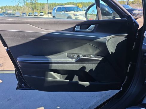 Used 2022 Kia K5 GT-Line image 30