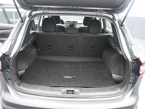 Used 2020 Nissan Rogue Sport S w/ Appearance Package FWD image 22