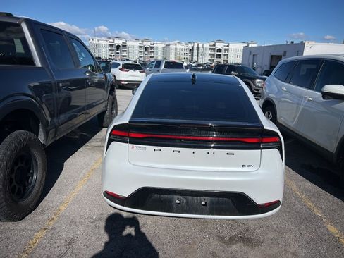 Used 2025 Toyota Prius AWD image 9