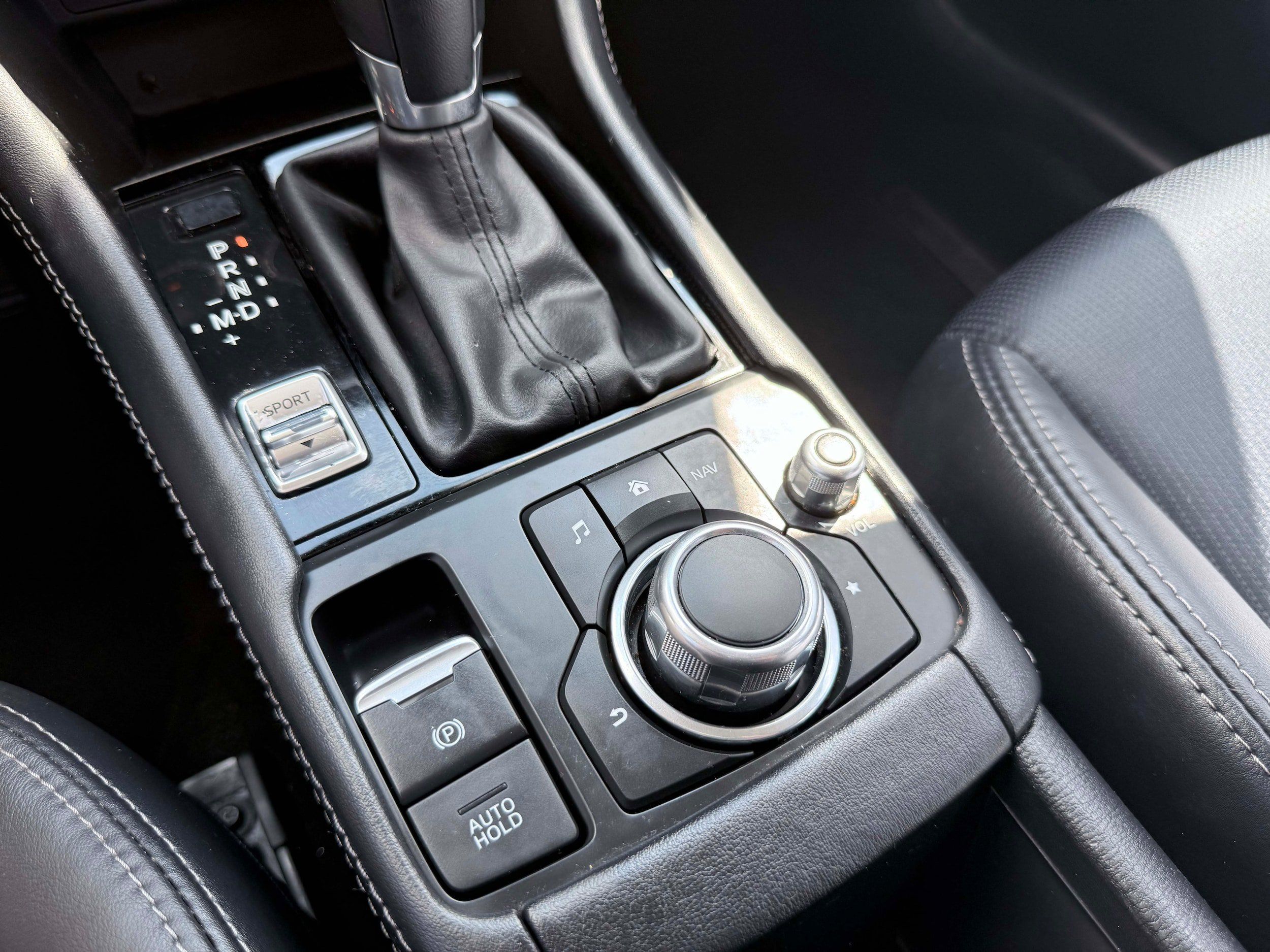 Used 2019 MAZDA CX-3 Touring FWD image 22