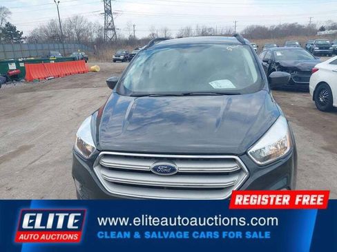 Used 2018 Ford Escape SE image 23