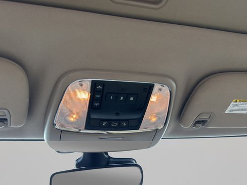Used 2020 Jeep Grand Cherokee Limited RWD image 18