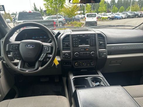Used 2019 Ford F350 XLT w/ XLT Value Package AWD/4WD image 6