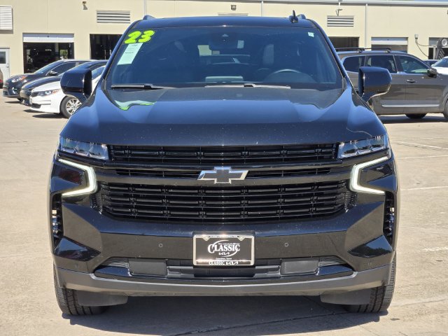 Used 2023 Chevrolet Suburban RST AWD/4WD image 2