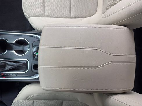 Used 2023 Chevrolet Traverse LS w/ Midnight/Sport Edition image 31