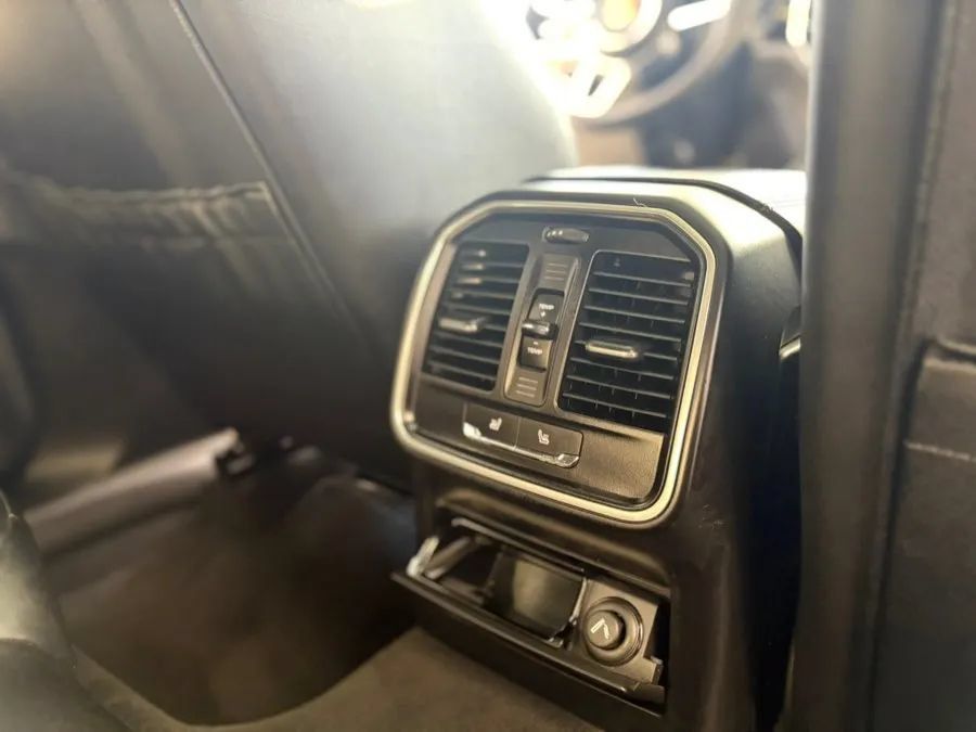 Used 2016 Porsche Macan S AWD/4WD image 11