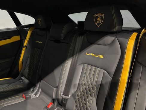 Used 2024 Lamborghini Urus S image 59