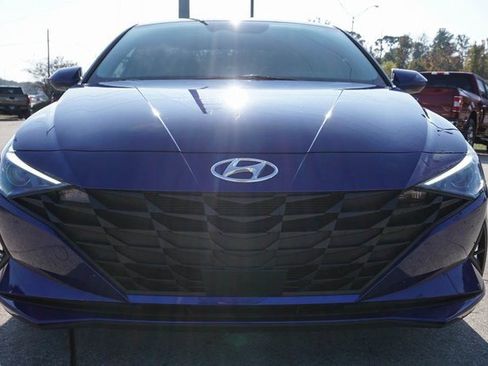 Used 2023 Hyundai Elantra SEL w/ Convenience Package image 8