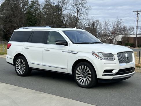 Used 2020 Lincoln Navigator Reserve w/ Luxury Package image 1