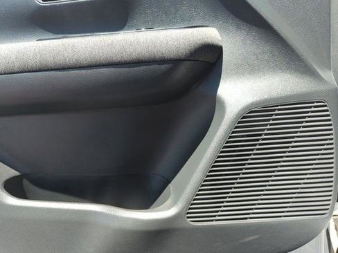 Certified 2025 Nissan Kicks SV w/ SV Premium Package FWD image 27