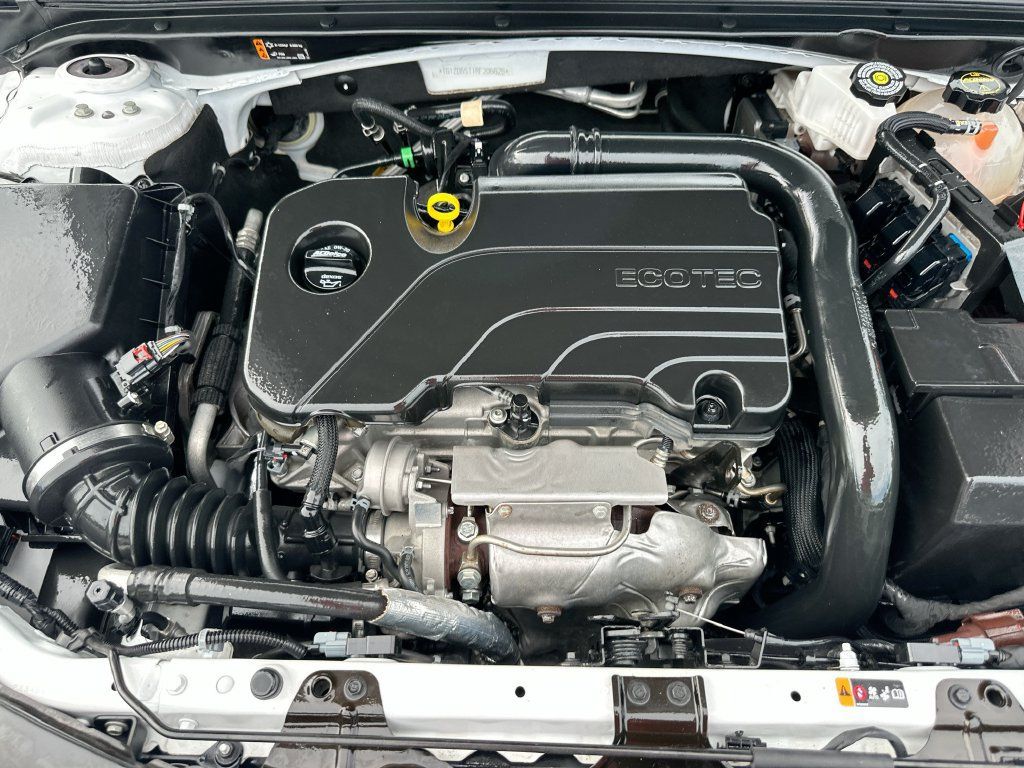 Used 2024 Chevrolet Malibu LT FWD image 29