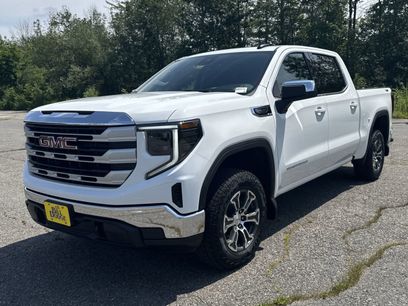 New 2025 GMC Sierra 1500 SLE