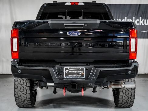 Used 2021 Ford F250 Lariat w/ Lariat Ultimate Package AWD/4WD image 9