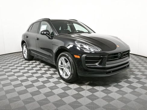 Certified 2026 Porsche Macan image 27