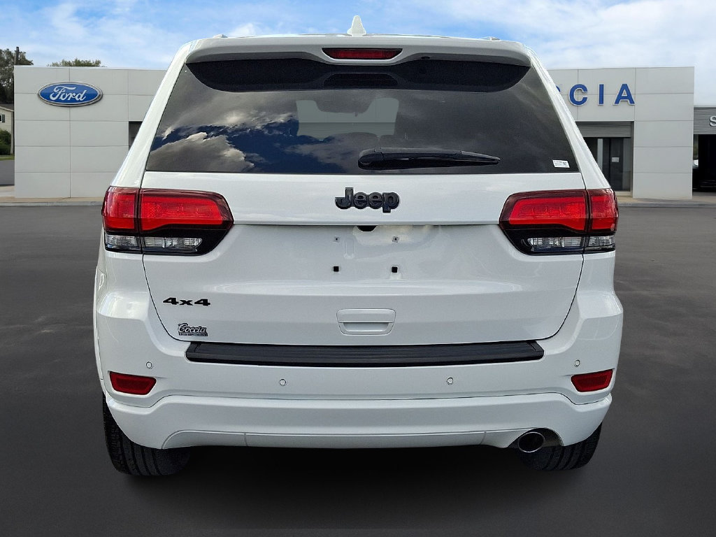 Used 2020 Jeep Grand Cherokee Altitude AWD/4WD image 5