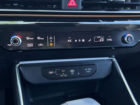 New 2026 Kia Carnival SX Prestige FWD image 32