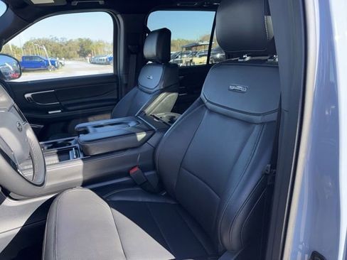 Used 2025 Ford Expedition Platinum w/ Stealth Performance Package image 10