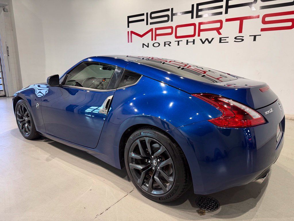 Used 2019 Nissan 370Z Coupe RWD image 7