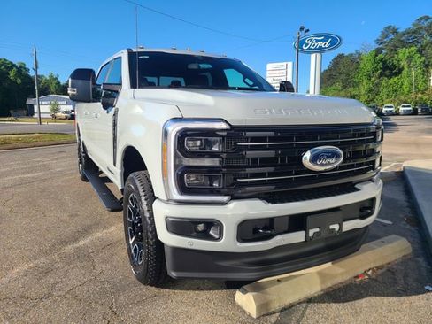 New 2026 Ford F250 Platinum image 2