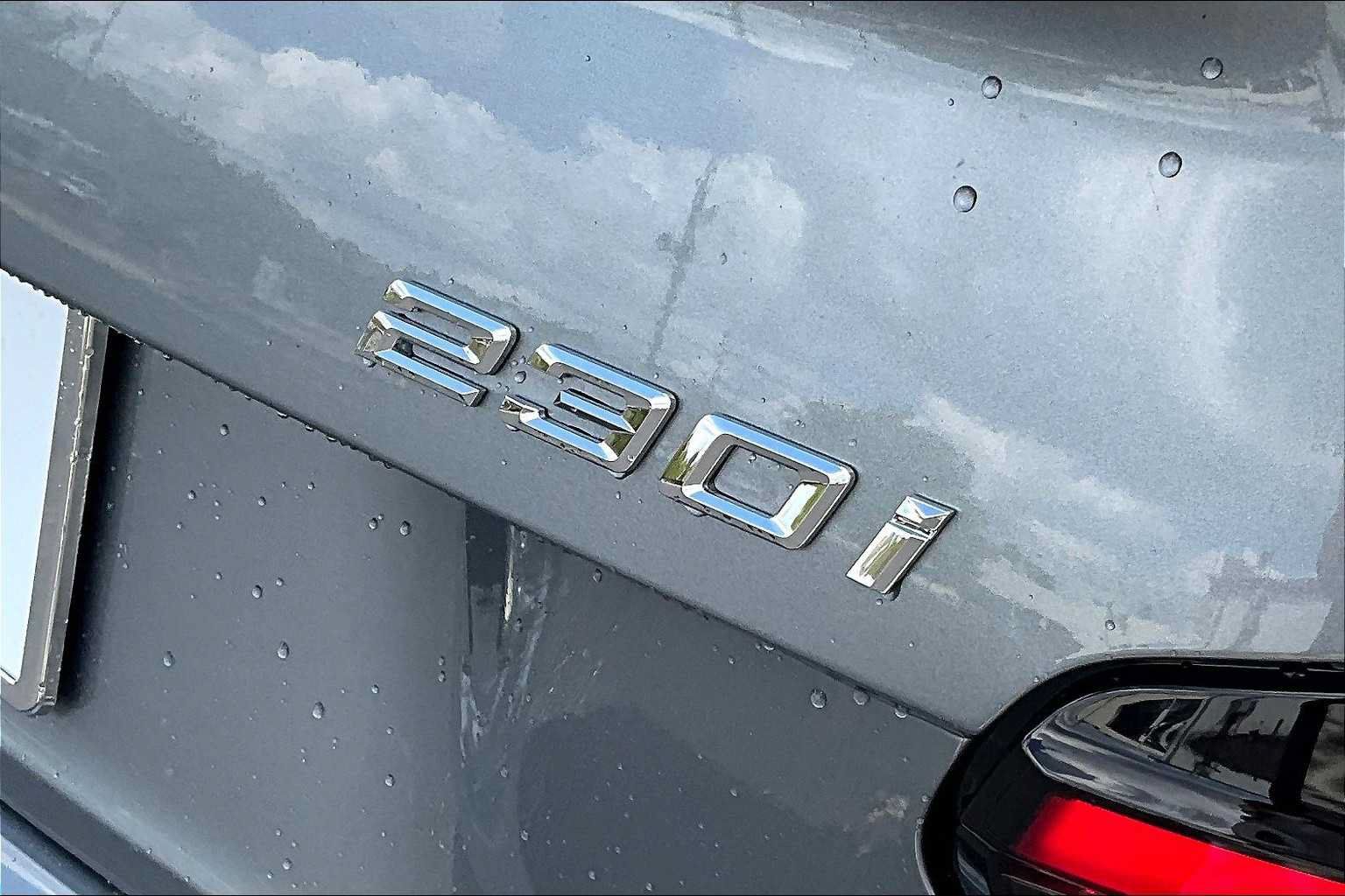 New 2025 BMW 230i Coupe w/ Premium Package RWD image 16