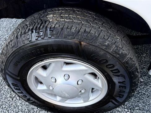 Used 2014 Ford E-350 and Econoline 350 Super Duty RWD image 30