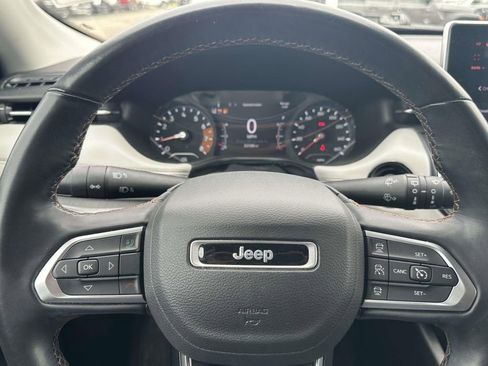 Used 2022 Jeep Compass Limited AWD/4WD image 19