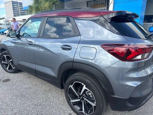 Used 2022 Chevrolet TrailBlazer RS w/ Technology Package FWD image 8