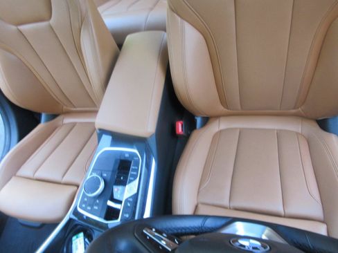 Used 2023 BMW 330i Sedan w/ Driving Assistance Package RWD image 16