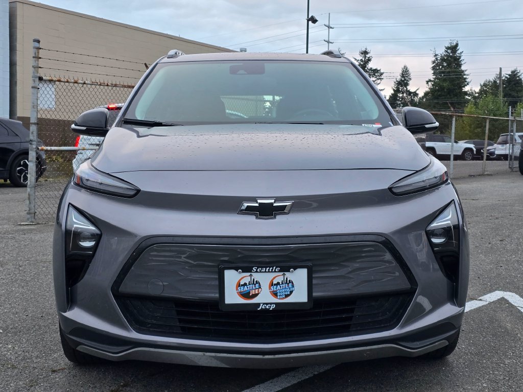 Used 2023 Chevrolet Bolt EUV LT FWD image 3