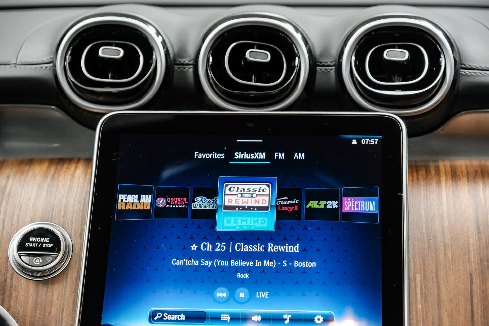 Certified 2024 Mercedes-Benz GLC 300 4MATIC image 18