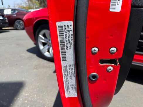 Used 2023 Dodge Challenger SXT RWD image 30