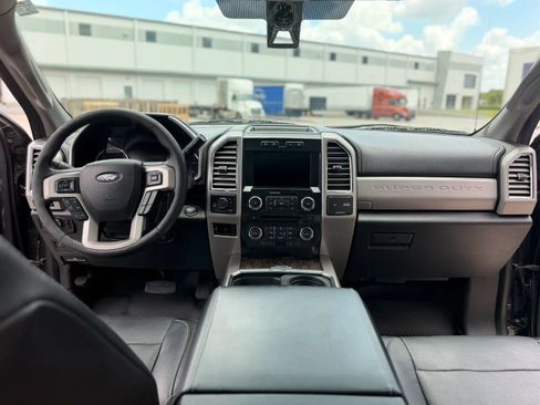 Used 2017 Ford F250 Lariat w/ Lariat Ultimate Package AWD/4WD image 35