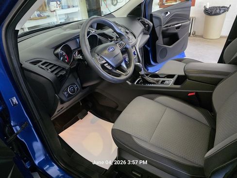 Used 2017 Ford Escape SE AWD/4WD image 11