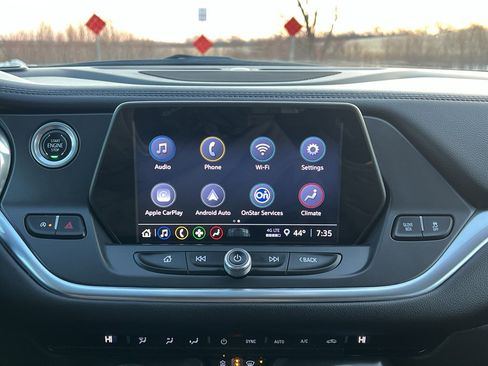 Used 2021 Chevrolet Blazer LT image 23