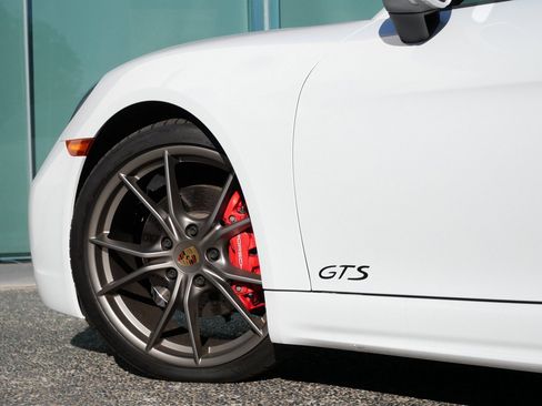 Used 2018 Porsche 718 Boxster GTS image 5