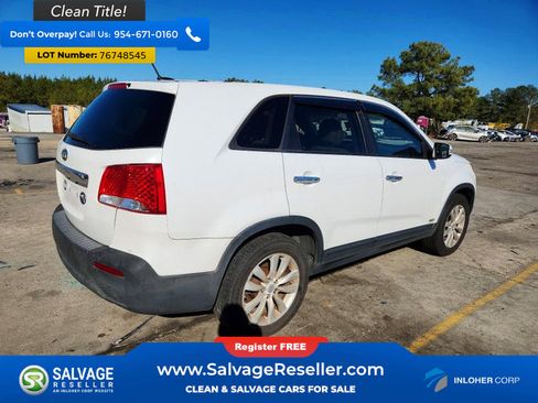 Used 2011 Kia Sorento LX image 4