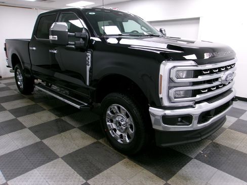 Used 2026 Ford F350 Lariat w/ Chrome Package image 15