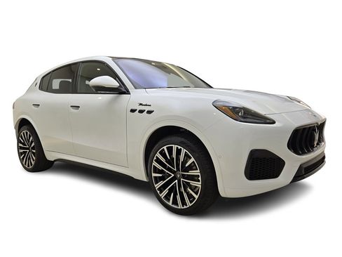 New 2025 Maserati Grecale Modena image 3