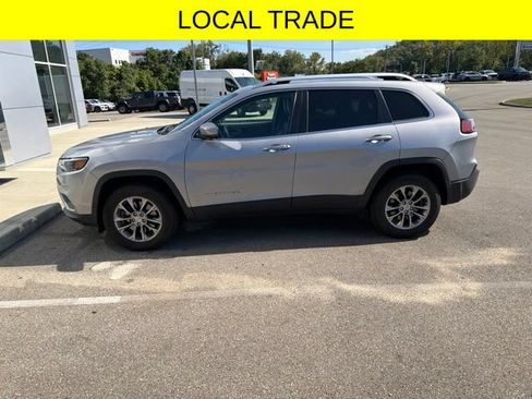 Used 2020 Jeep Cherokee Latitude Plus w/ Comfort/Convenience Group AWD/4WD image 4
