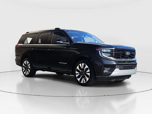 Used 2025 Ford Expedition Max Platinum w/ Driver's Package AWD/4WD image 3