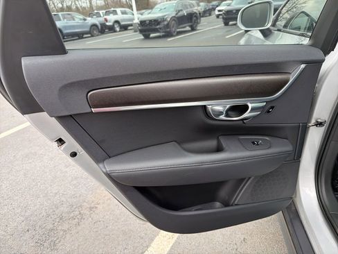 Used 2018 Volvo V90 T6 Cross Country w/ Convenience Package image 20