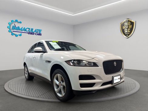 Used 2017 Jaguar F-PACE Premium image 7