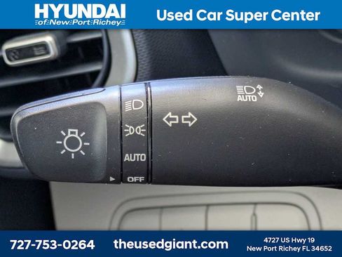 Certified 2023 Hyundai Venue Limited FWD image 26