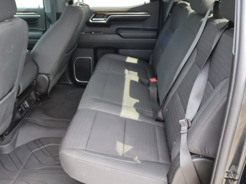 Used 2022 Chevrolet Silverado 1500 LT image 32